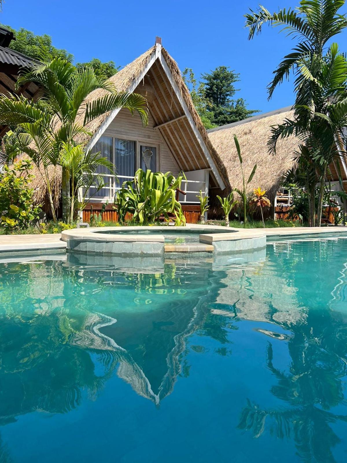 Living Trawangan Hotel กีลีตราวางัน ภายนอก รูปภาพ