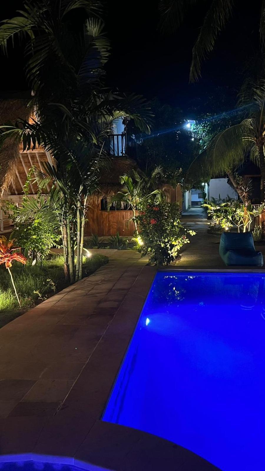 Living Trawangan Hotel กีลีตราวางัน ภายนอก รูปภาพ