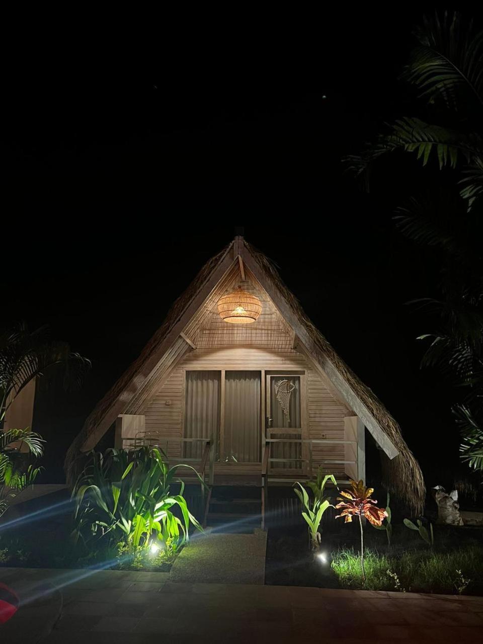 Living Trawangan Hotel กีลีตราวางัน ภายนอก รูปภาพ