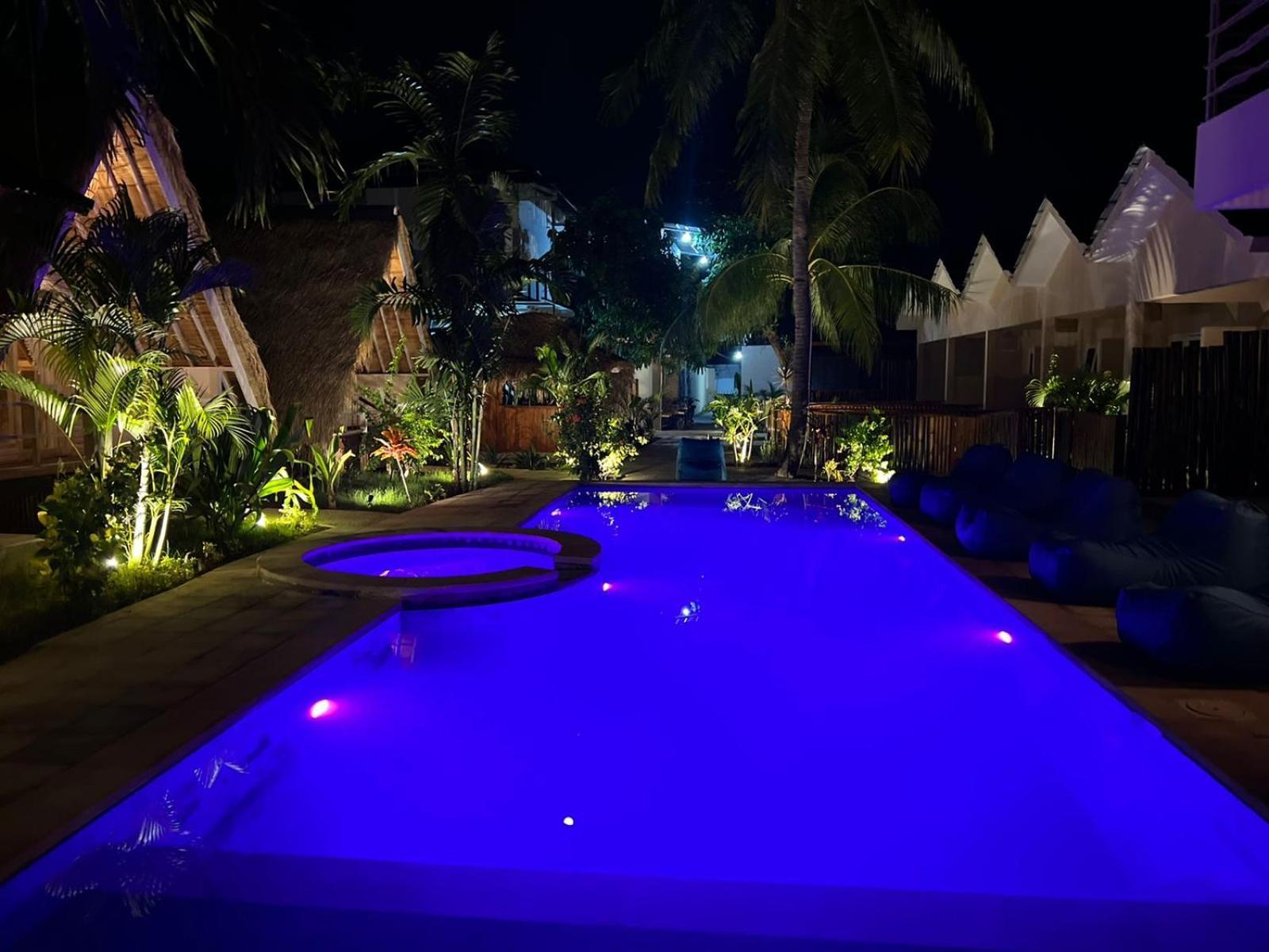 Living Trawangan Hotel กีลีตราวางัน ภายนอก รูปภาพ
